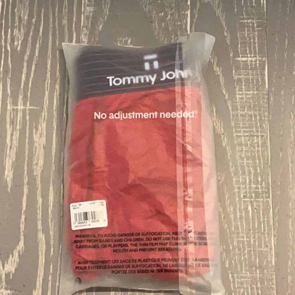 2 Tommy John Men’s Second Skin 6” boxer briefs